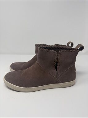 Casual Suede Ankle Boots in Brown